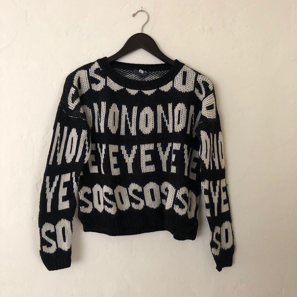 80s Black and White Cropped Sweater